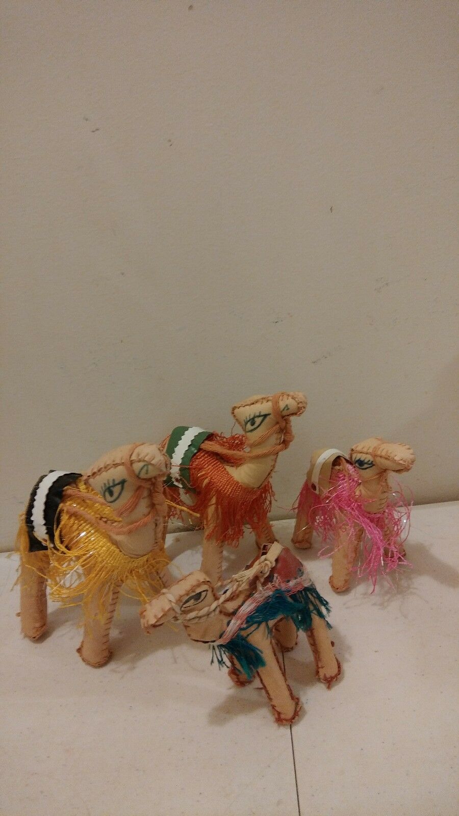 Vintage Camel Family Figurine Leather/vinyl Very Good Condition Lot Of 4
