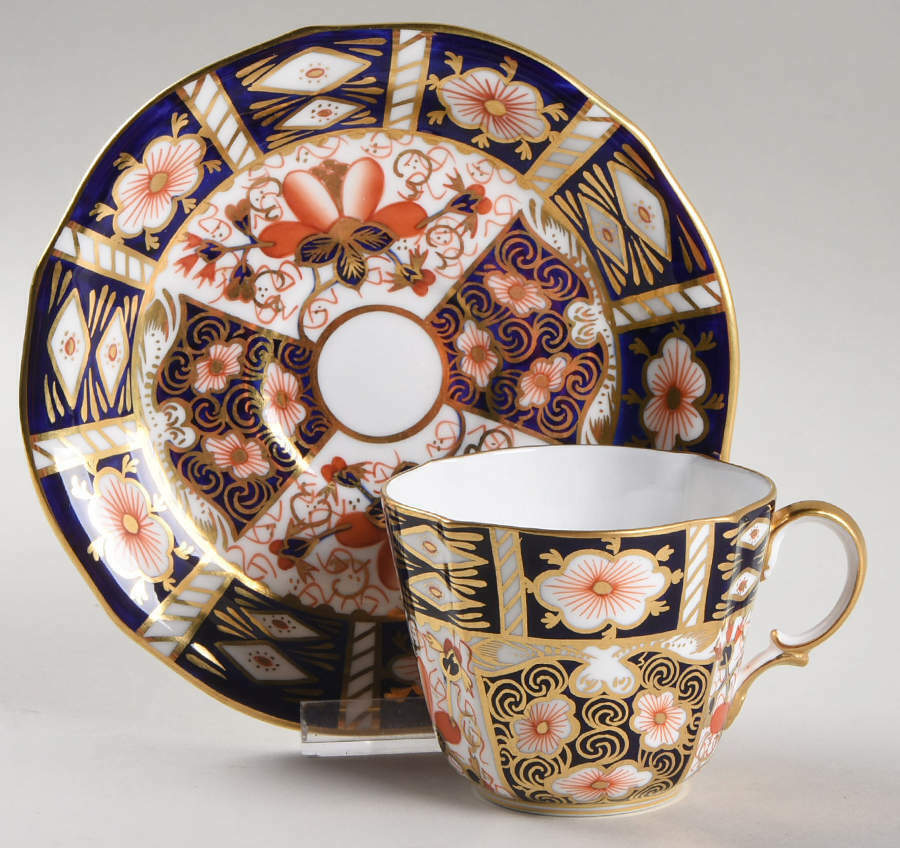Royal Crown Derby Traditional Imari Cup & Saucer 6595250