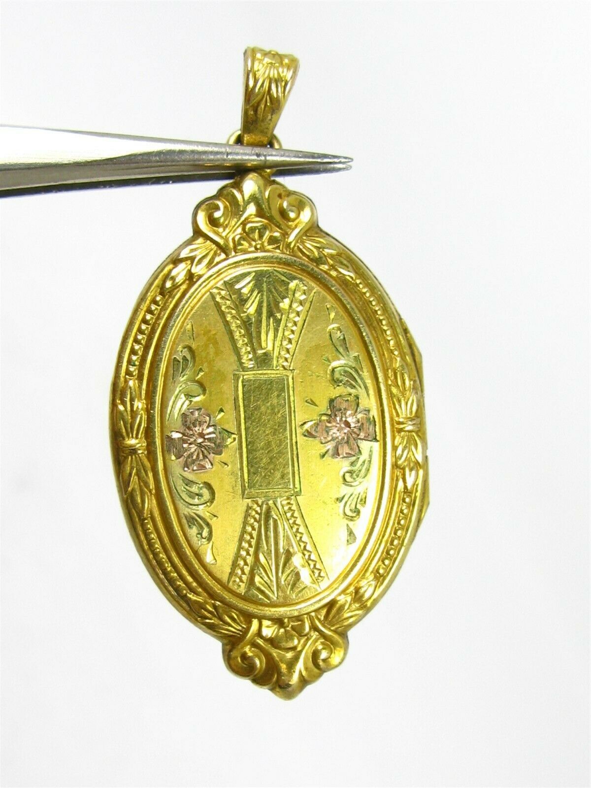 Antique Victorian Gold Filled Engraved Flower Locket Pendant 6.9g B41
